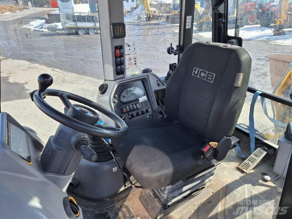 JCB 3 CXE Compact Ekskavatori-iekrāvēji