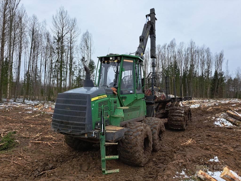 John Deere 1210 G Forvarderi