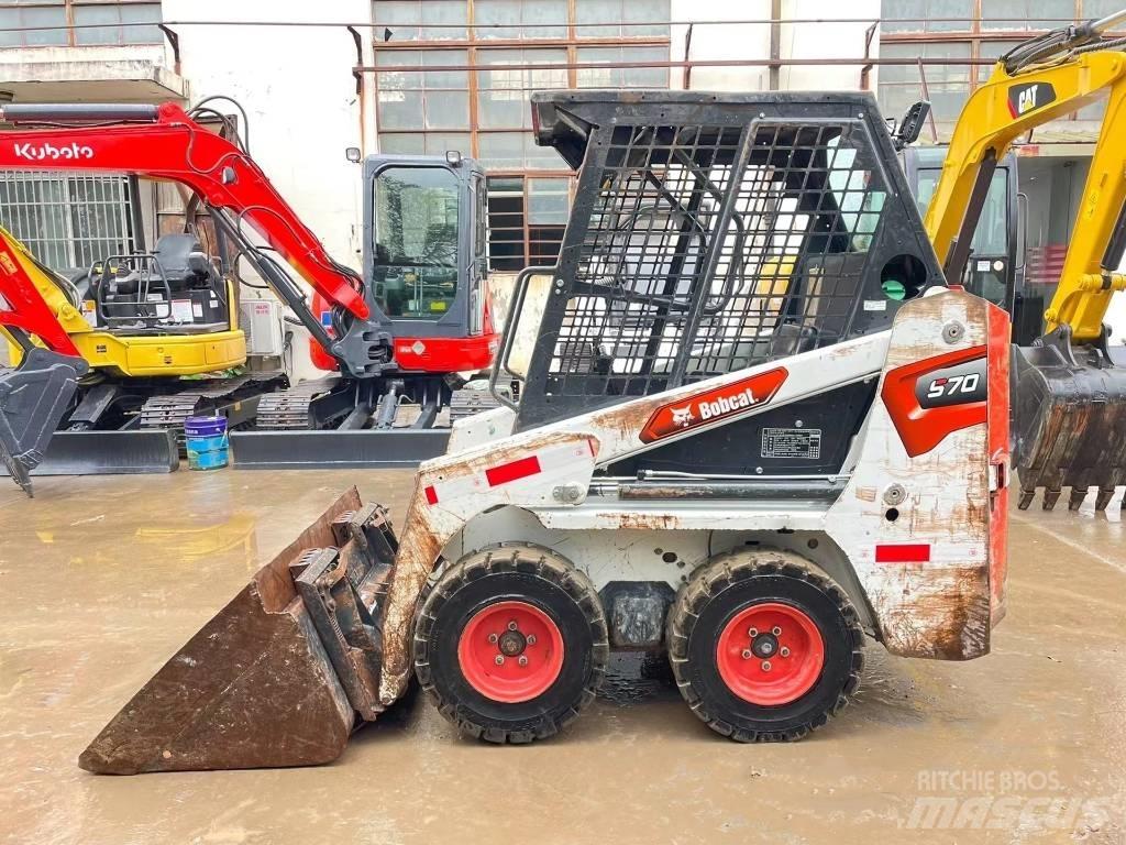Bobcat S 70 Lietoti riteņu kompaktiekrāvēji
