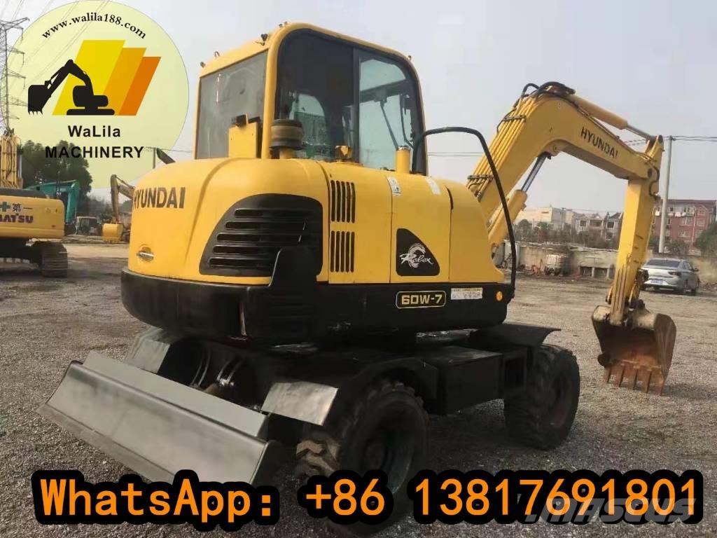Hyundai 60 W Ekskavatori uz riteņiem