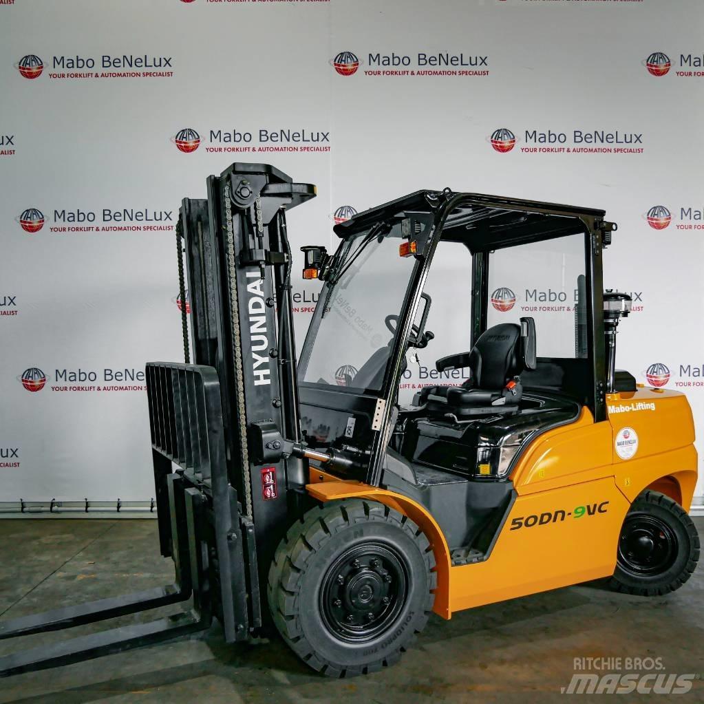 Hyundai 50DN-9VC Tehnika ar dīzeļa dzinēju