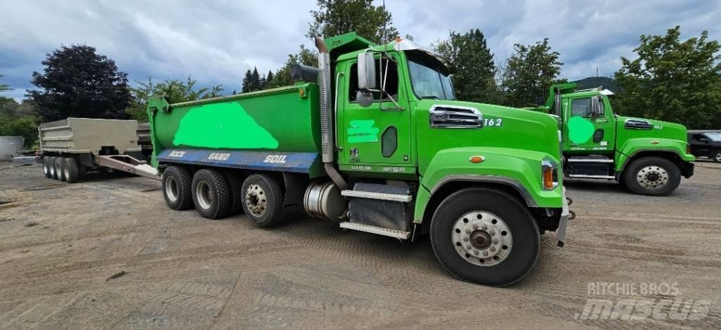 Western Star 4700 Pašizgāzējs