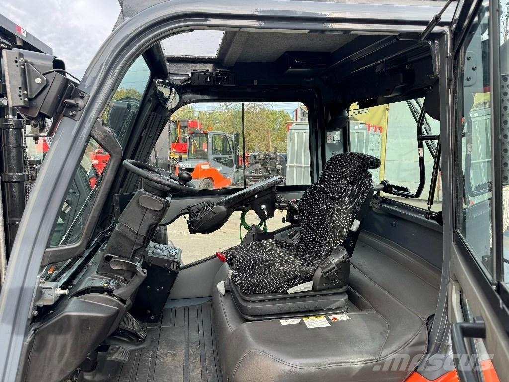 Toyota 40-8FD45N Tehnika ar dīzeļa dzinēju