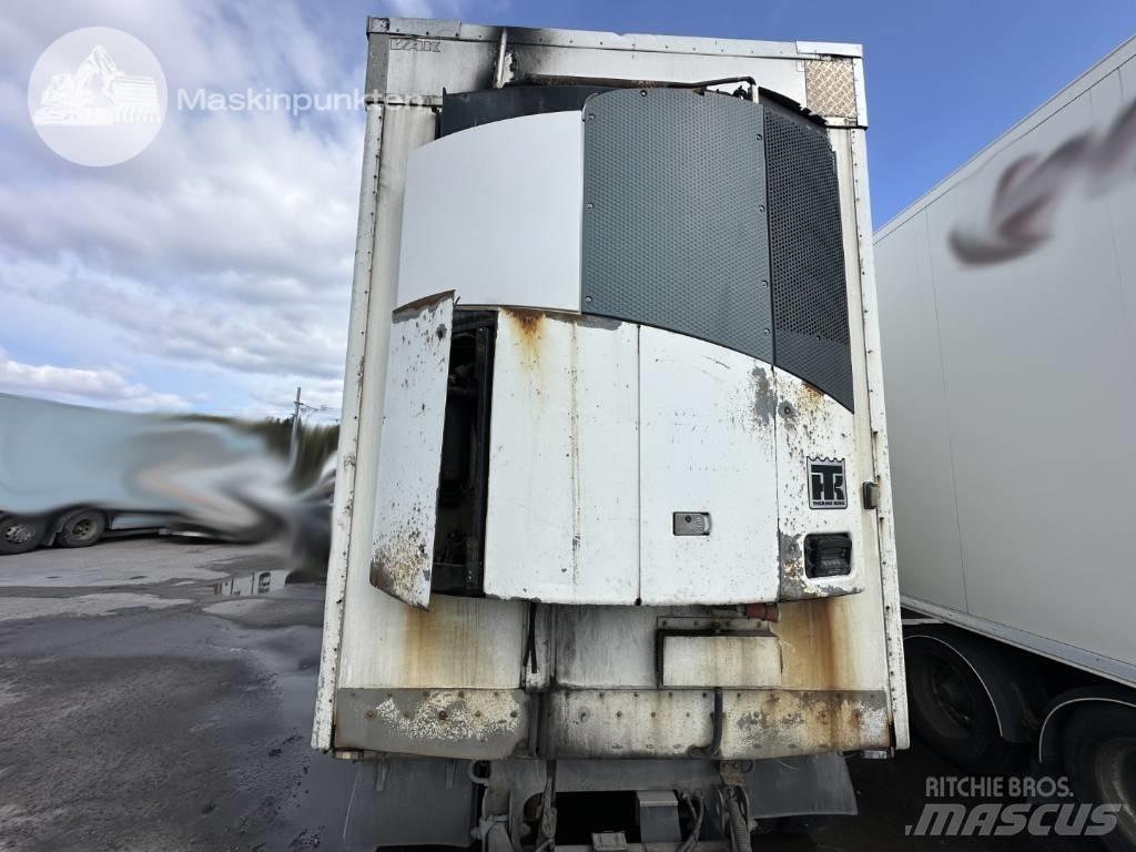 VAK V 4-40 Treileri ar ar temperatūras kontroli