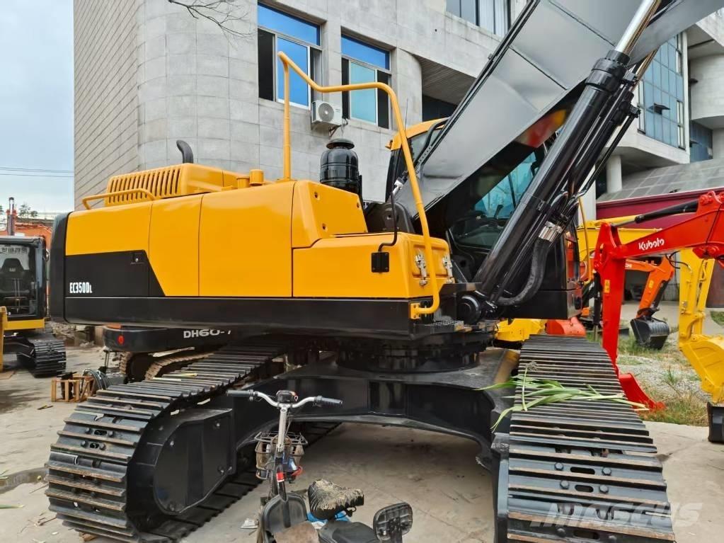 Volvo EC350 Kāpurķēžu ekskavatori