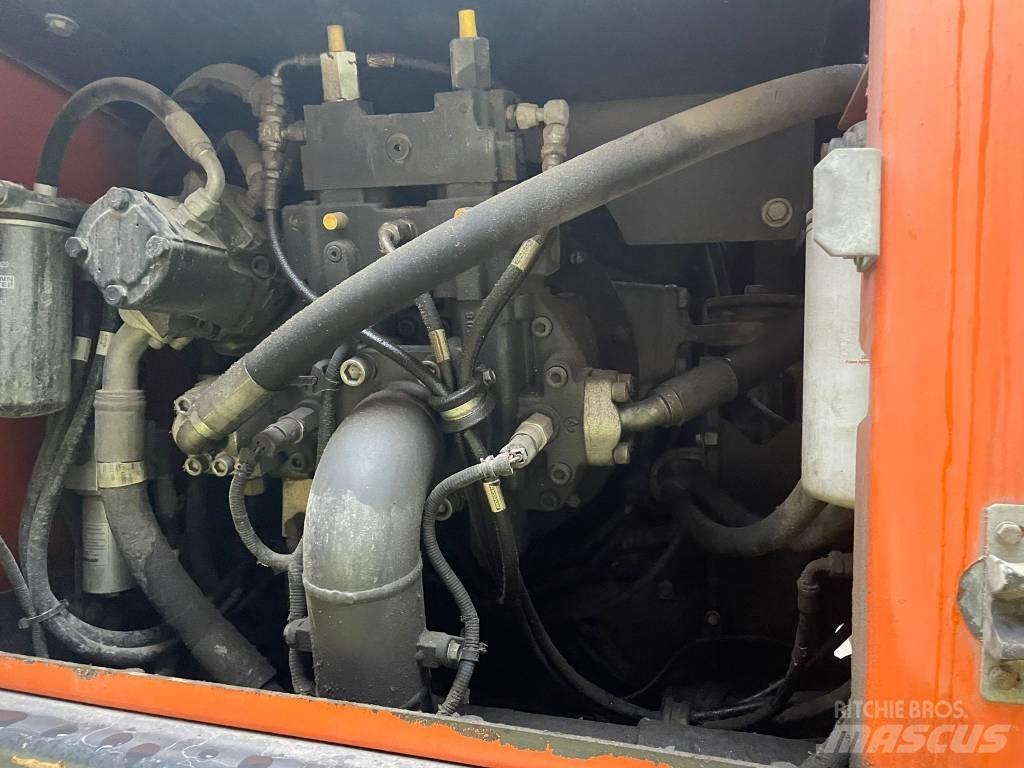 Doosan DX 210 W - 5 Ekskavatori uz riteņiem