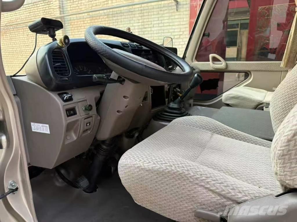 Toyota Coaster Bus Mikroautobusi