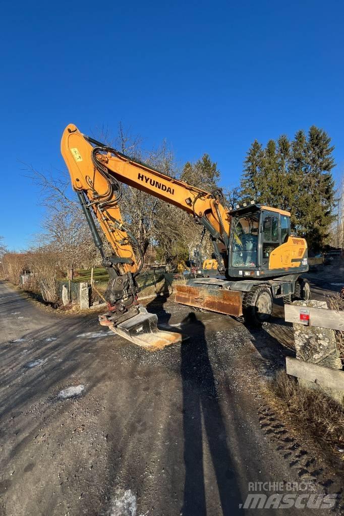 Hyundai HW 140 Ekskavatori uz riteņiem