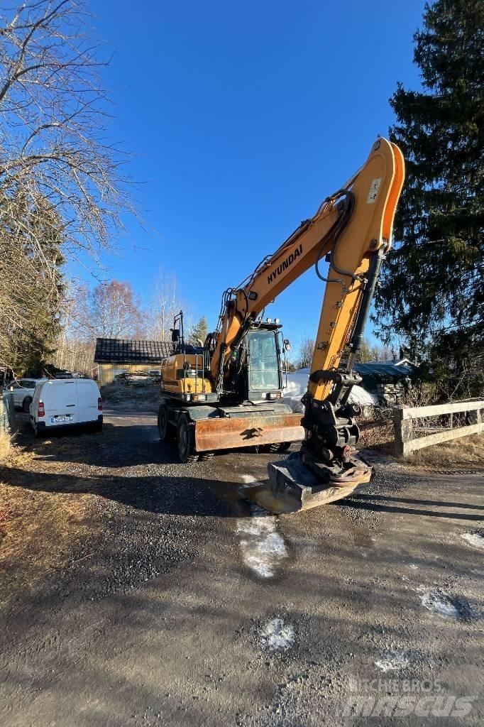 Hyundai HW 140 Ekskavatori uz riteņiem