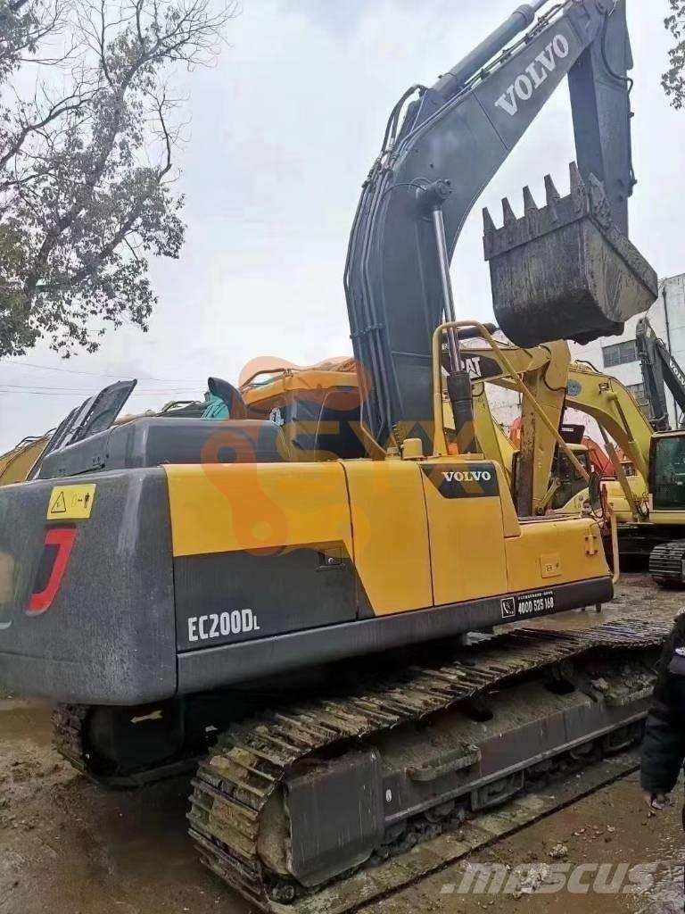 Volvo EC 200 Kāpurķēžu ekskavatori