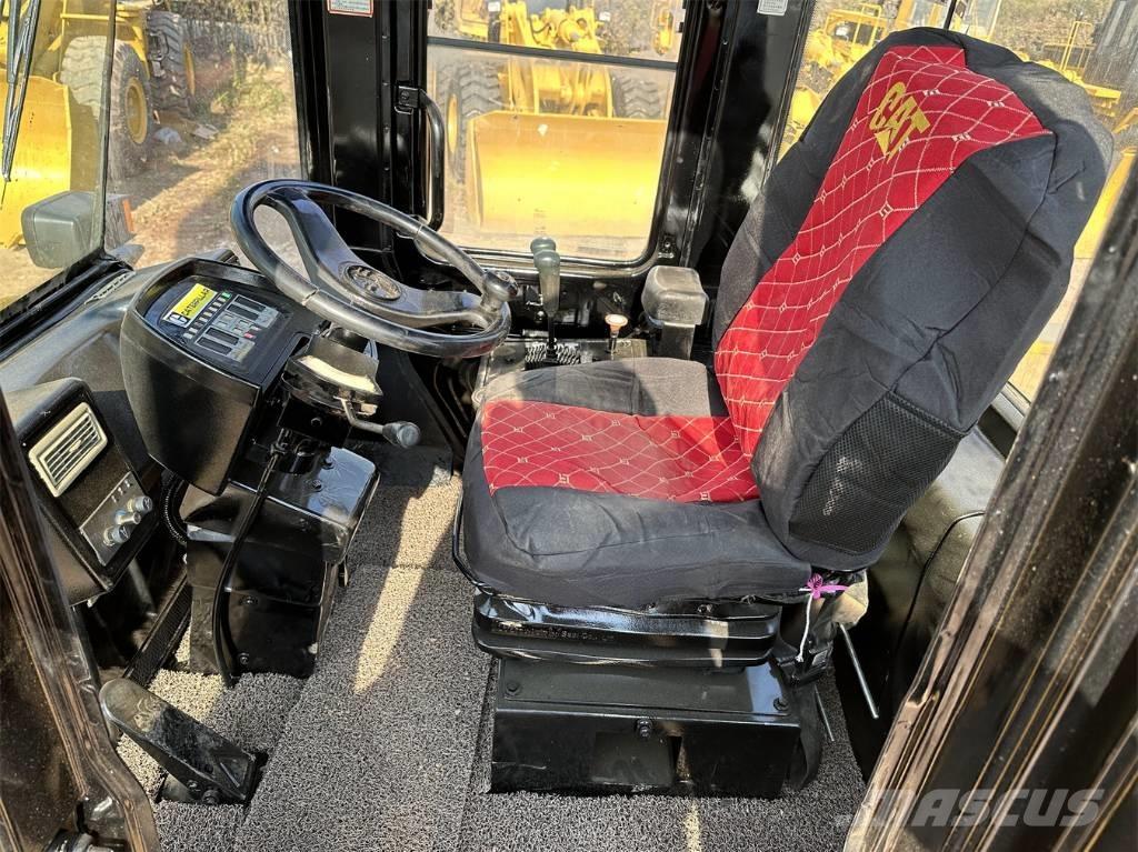 CAT 966 G Iekrāvēji uz riteņiem