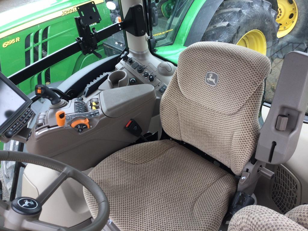 John Deere 6R155 Traktori