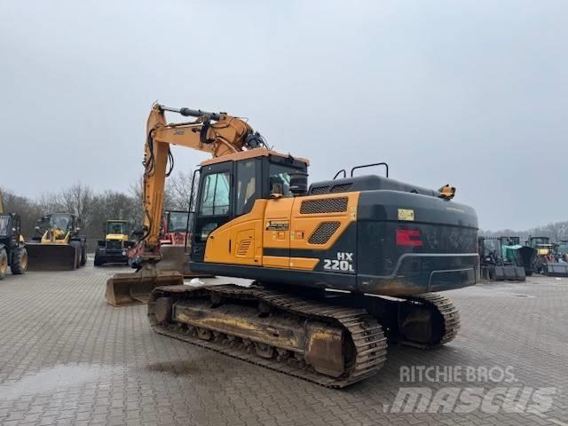 Hyundai HX 220 L Kāpurķēžu ekskavatori