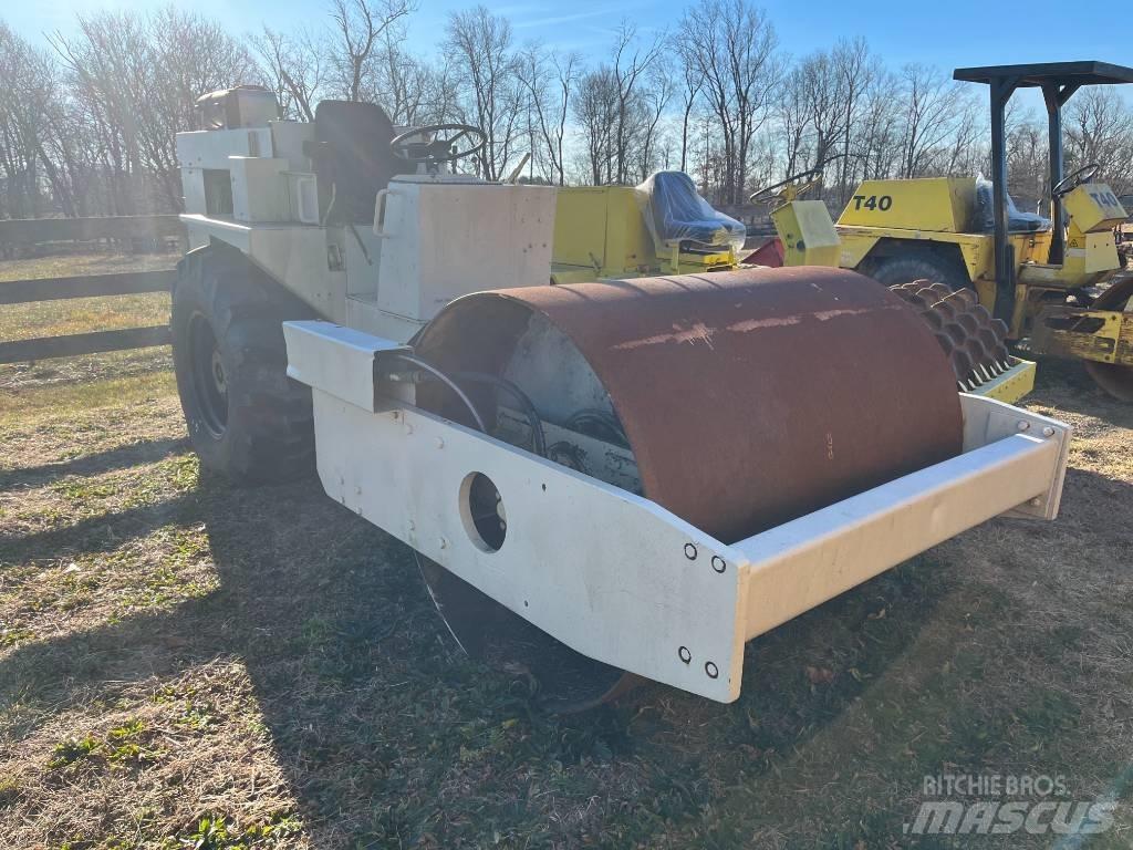 Tampo RS-16 Divvalču grunts veltņi