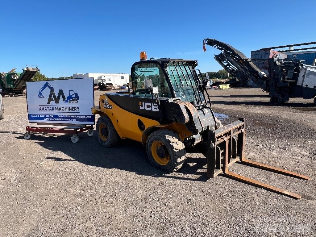 JCB 520-40 Teleskopiskie manipulatori