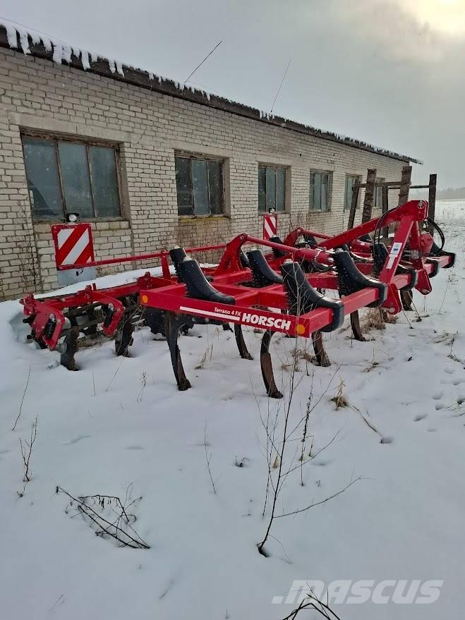 Horsch Terrano 4 FX Piekabināmie arkli