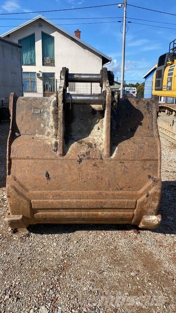 Komatsu 490 LCD-11 Kāpurķēžu ekskavatori