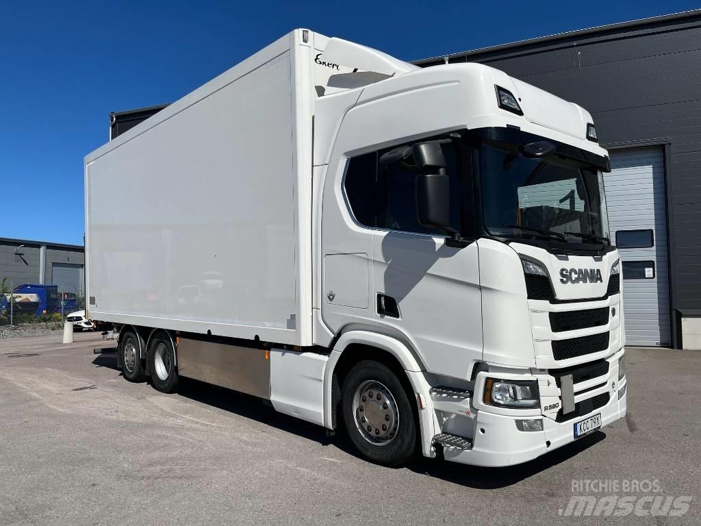 Scania R590 Furgons