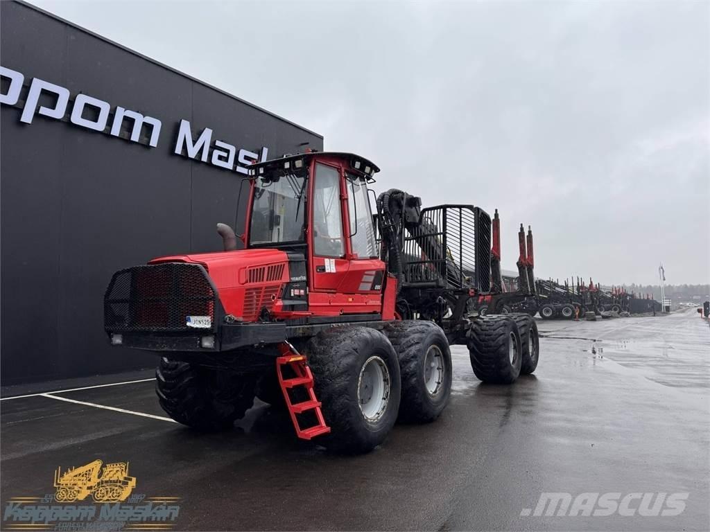 Komatsu 895 Forvarderi