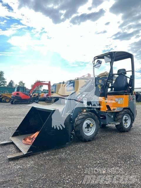 GiANT G1200 Iekrāvēji uz riteņiem