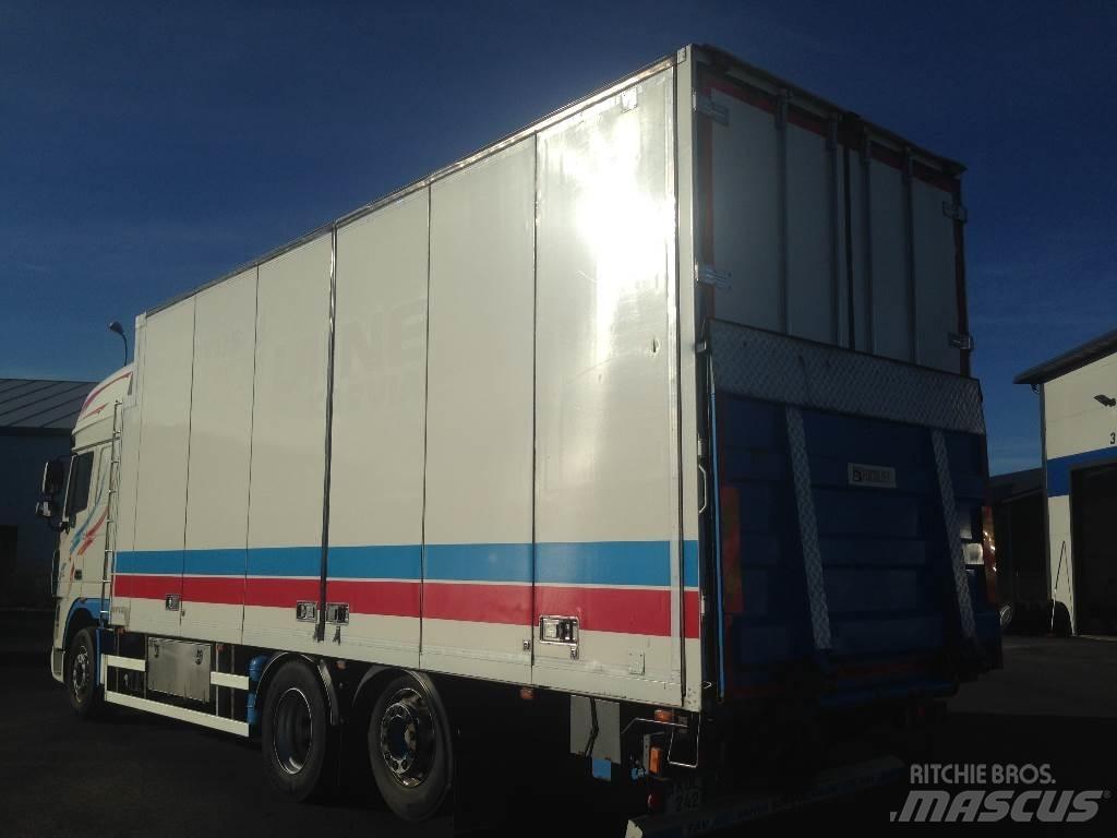 DAF XF105.510 6x2/48 Furgons