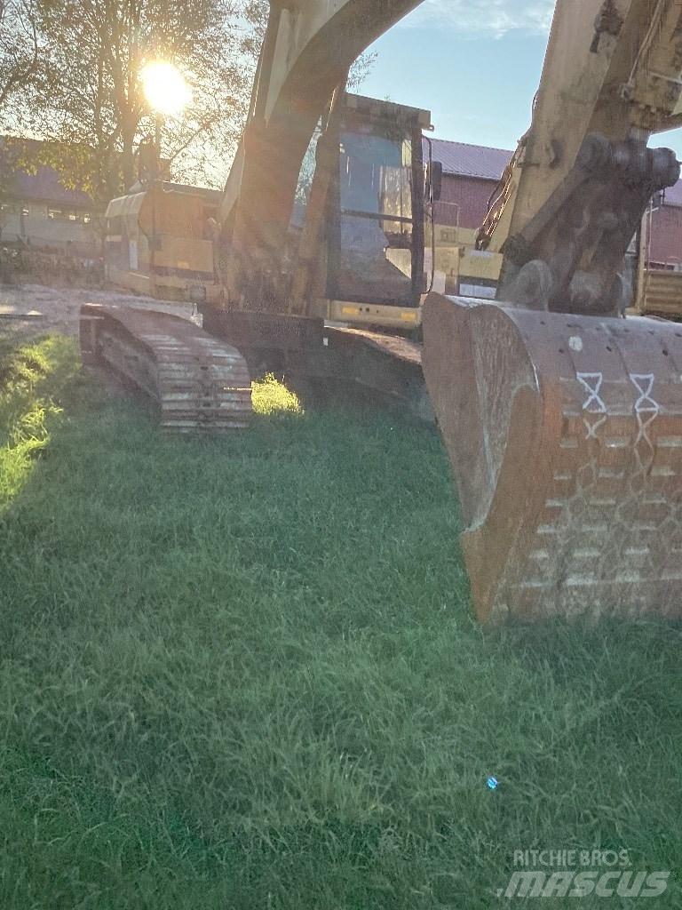 CAT 320 L Kāpurķēžu ekskavatori