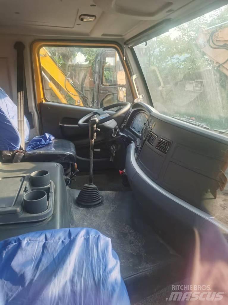 XCMG XCT 25 Visurgājēji celtņi