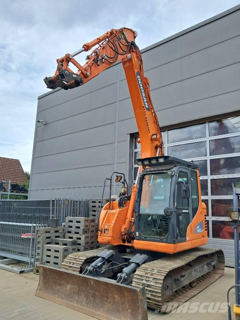 Doosan DX 140 LCR-3 Kāpurķēžu ekskavatori