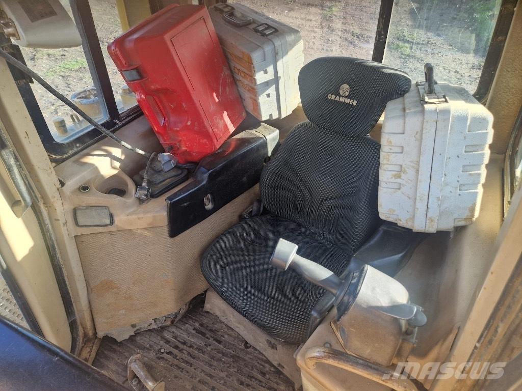 CAT D 6 R II Kāpurķēžu buldozeri