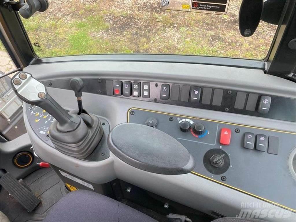 JCB 406 AGRI Iekrāvēji uz riteņiem