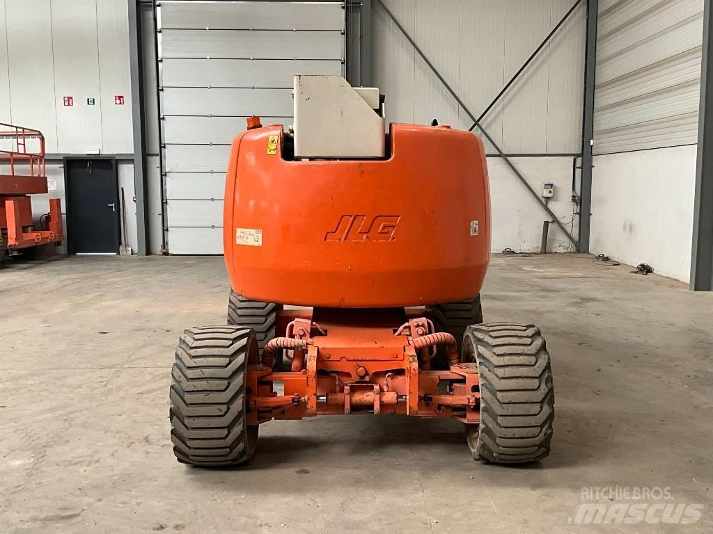 JLG 450 AJ Strēles pacēlāji