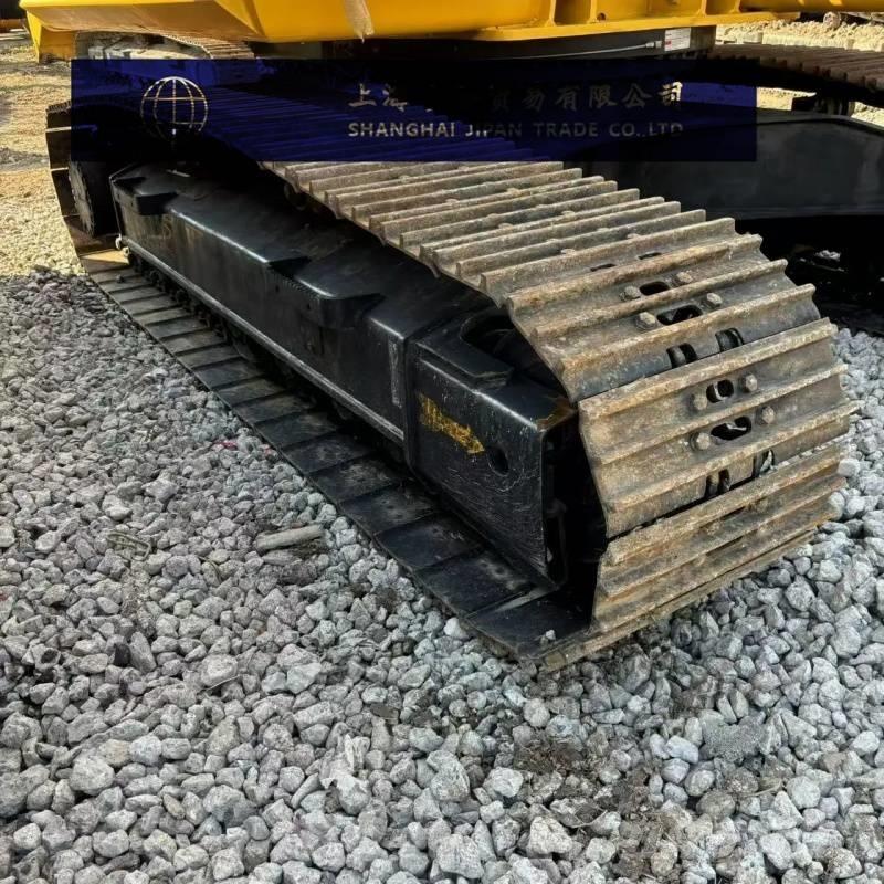 Komatsu PC 200 Kāpurķēžu ekskavatori