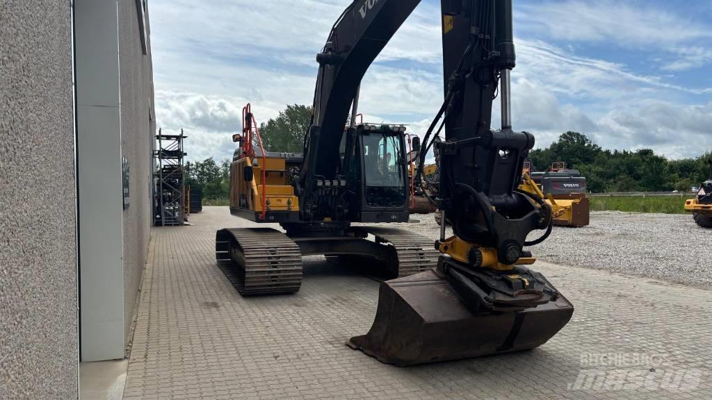 Volvo EC250EL Kāpurķēžu ekskavatori