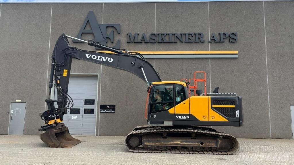 Volvo EC250EL Kāpurķēžu ekskavatori