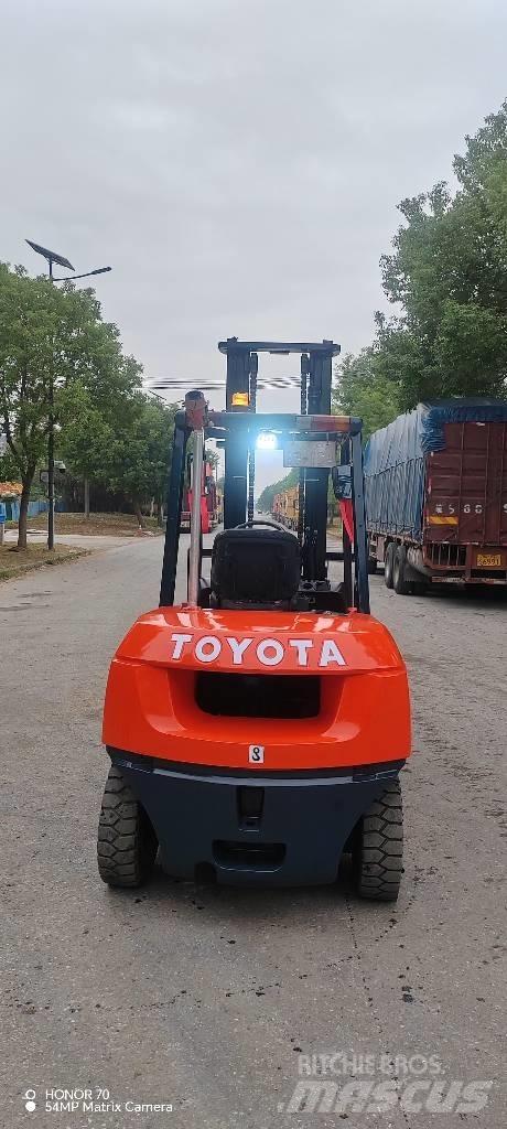 Toyota FD 50 Tehnika ar dīzeļa dzinēju