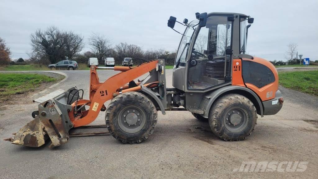 Atlas AR 60 Iekrāvēji uz riteņiem