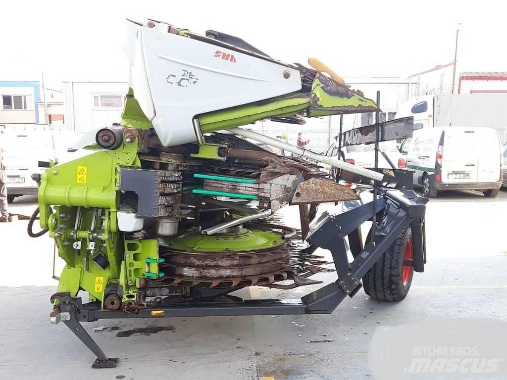 CLAAS Orbis 900 AC Ražas novākšanas galvas