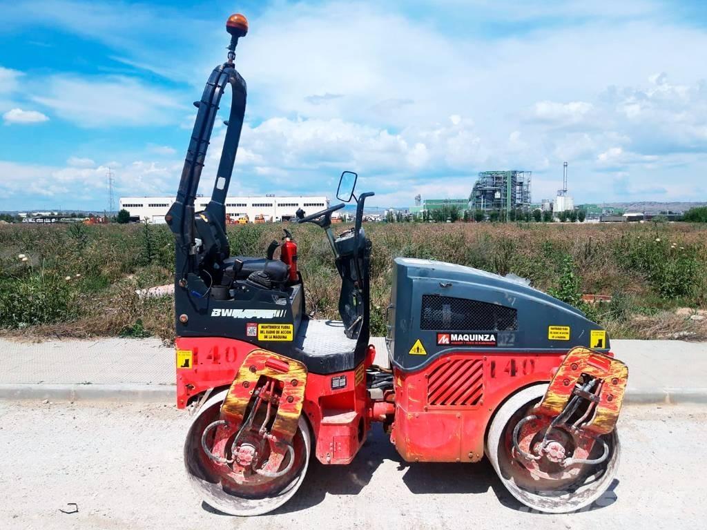 Bomag BW 120 AD-4 Divvalču grunts veltņi