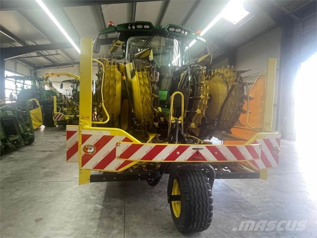 John Deere 9500 i Lopbarības novācēji