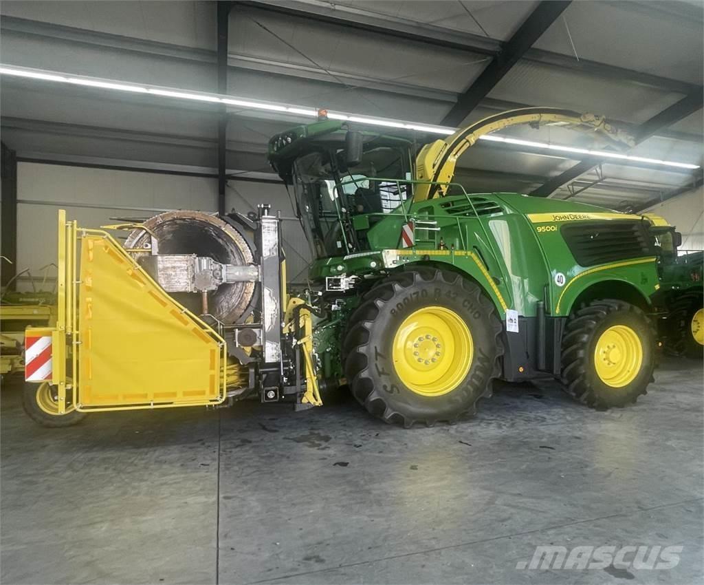 John Deere 9500 i Lopbarības novācēji