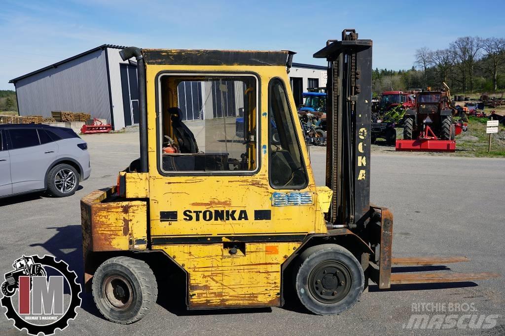 Stocka 2050 - Truck Tehnika ar dīzeļa dzinēju