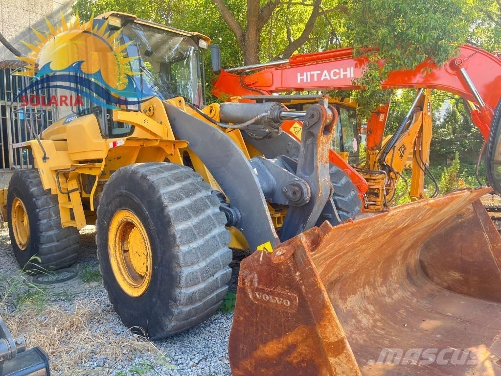 Volvo L 120 F Iekrāvēji uz riteņiem