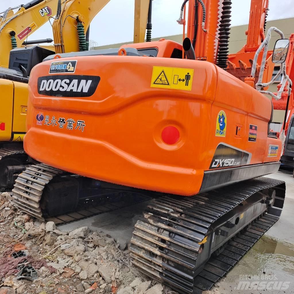 Doosan DX 150 LC Kāpurķēžu ekskavatori