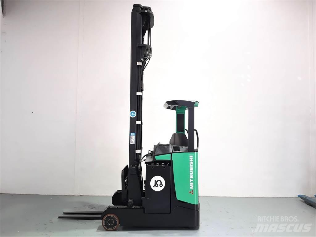 Mitsubishi RB16NH Lielaugstuma pārvadātājs