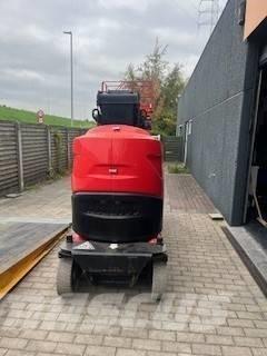 Manitou 100 VJR Vertikālie pacēlāji
