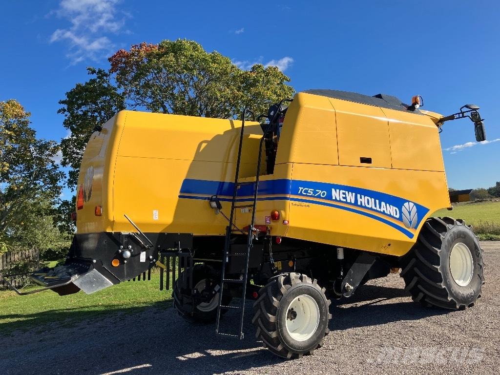 New Holland Tc 5.70 Ražas novākšanas kombaini