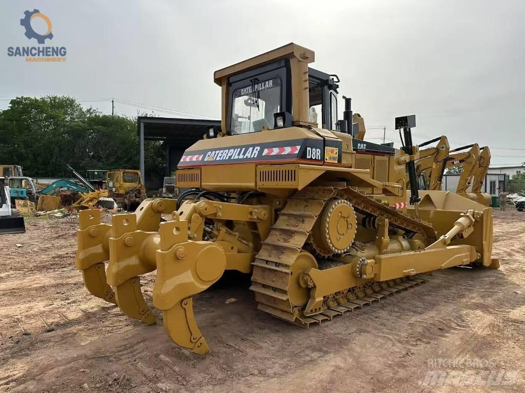 CAT D 8 R Kāpurķēžu buldozeri
