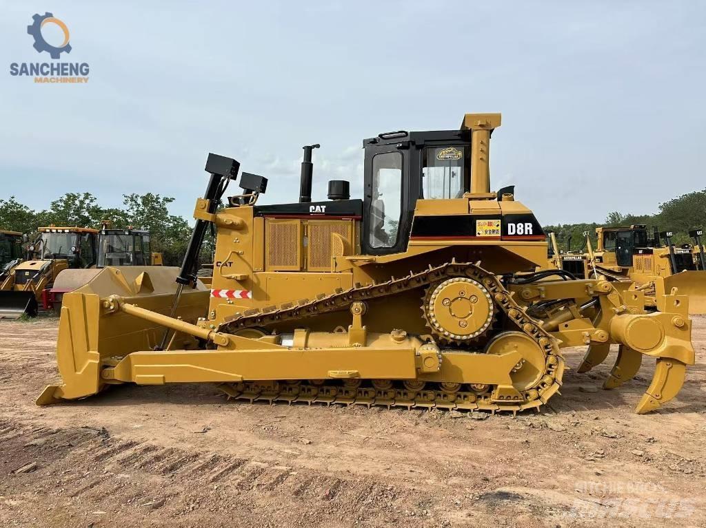 CAT D 8 R Kāpurķēžu buldozeri