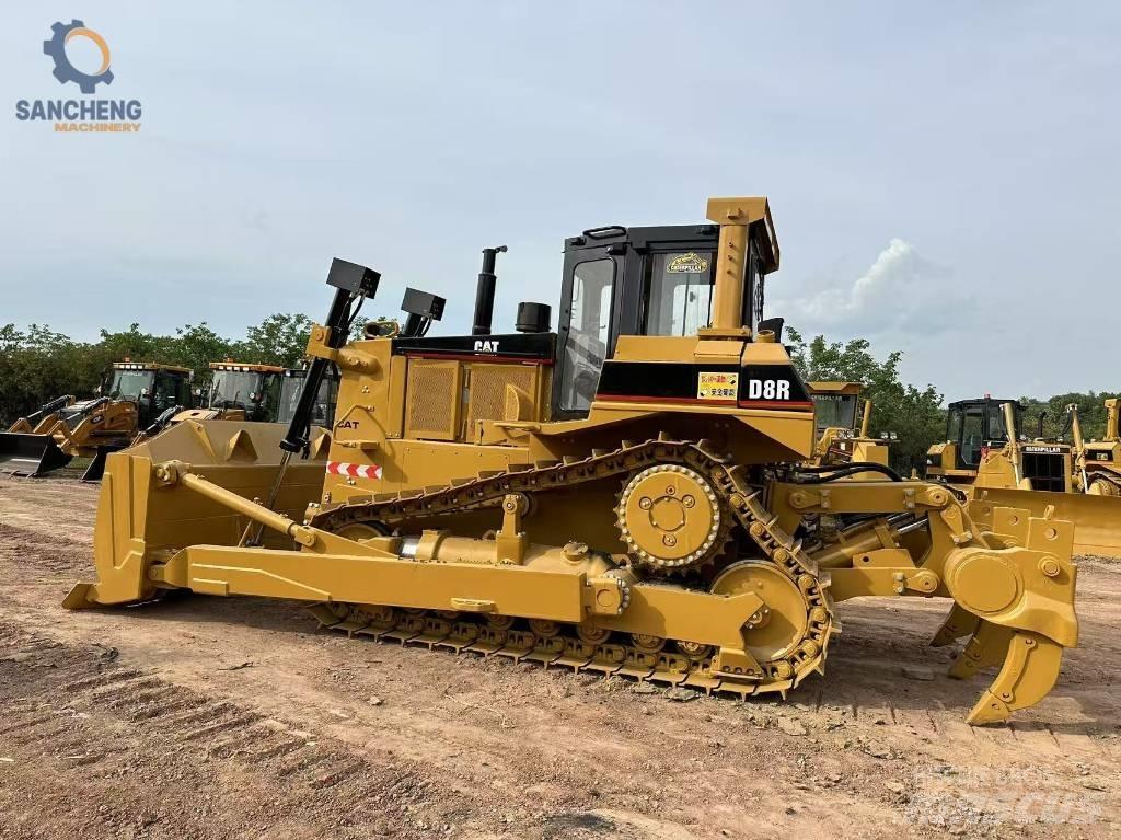 CAT D 8 R Kāpurķēžu buldozeri