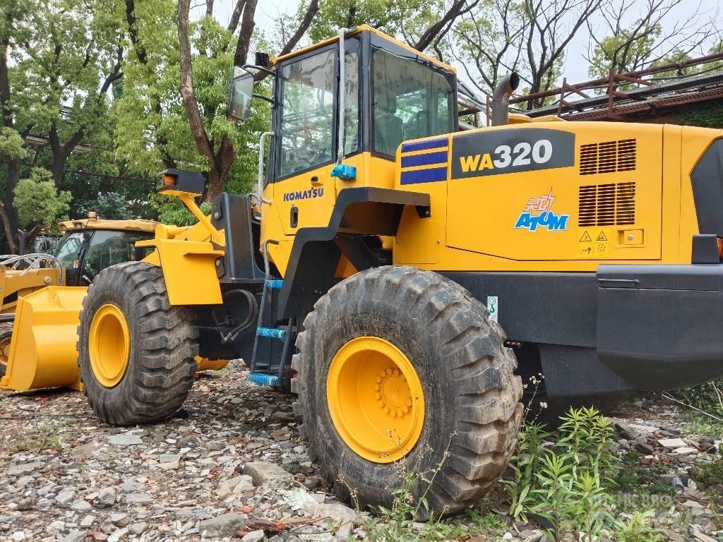 Komatsu WA320-5 Iekrāvēji uz riteņiem